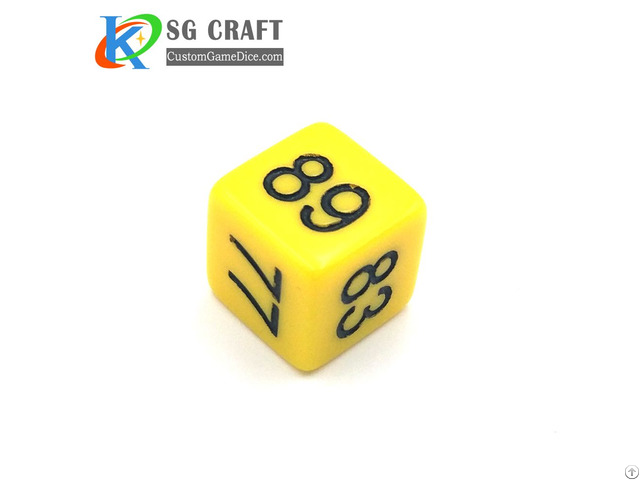 Colored Plastic Spots Dice