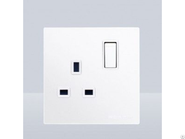 Switch Socket 1 Gang