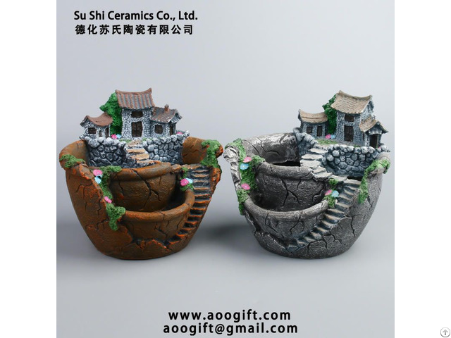 Resin Personality Small House Porous Flower Pot