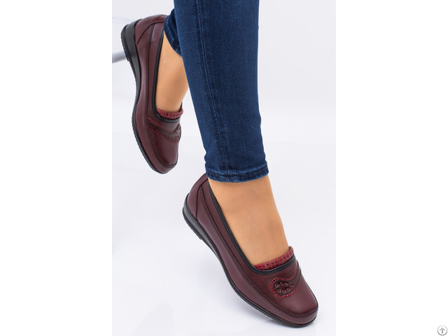 Women Casual Shoes Burgundy Color