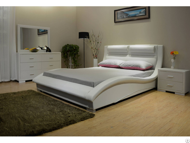 Wave Design Upholstered Bed