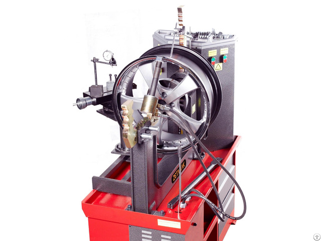 Wheel Straightening Machine