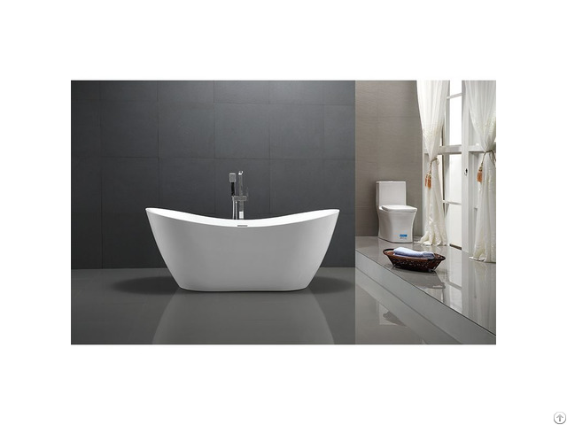 Fourty Eight Inch Freestanding Tub