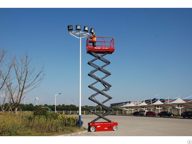 Electric Self Propelled Scissor Lift Xe140w