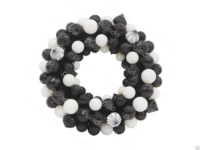 Puindo Wholesale Customized Black And White Christmas Ball Wreath