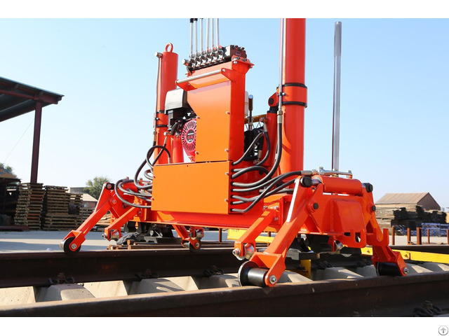 Rail Lining Machine