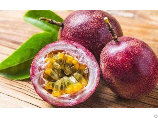 Fresh Passion Fruits