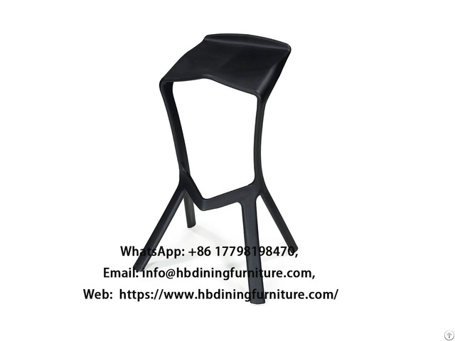 Polygonal Plastic Chair Db N02