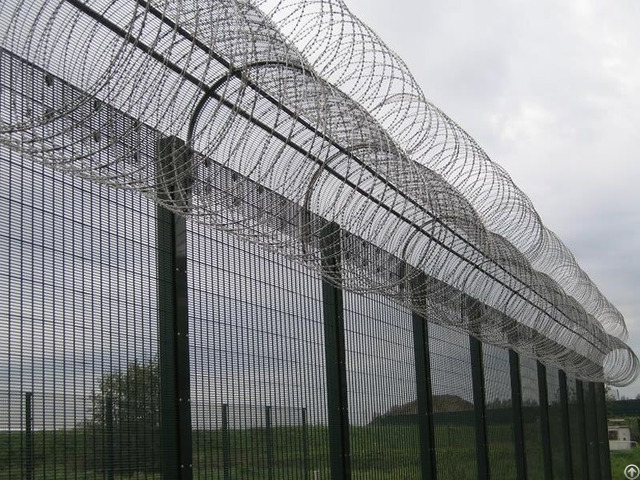 Security Fence Durable And Secure Anti Climb Mesh