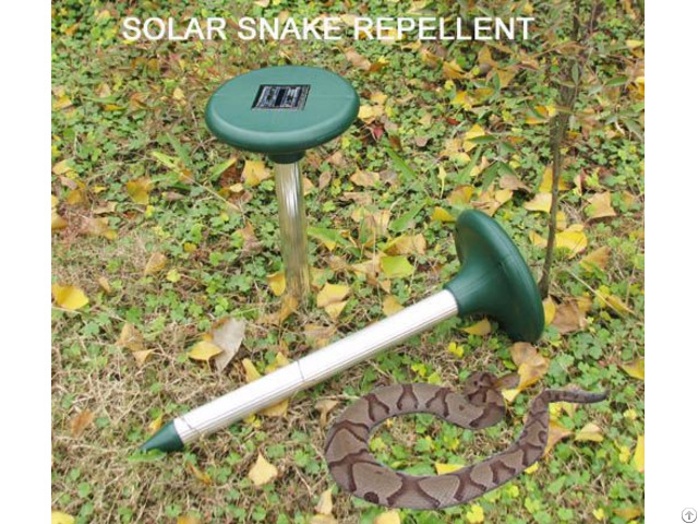 Solar Electronic Snake Repeller Sa 02