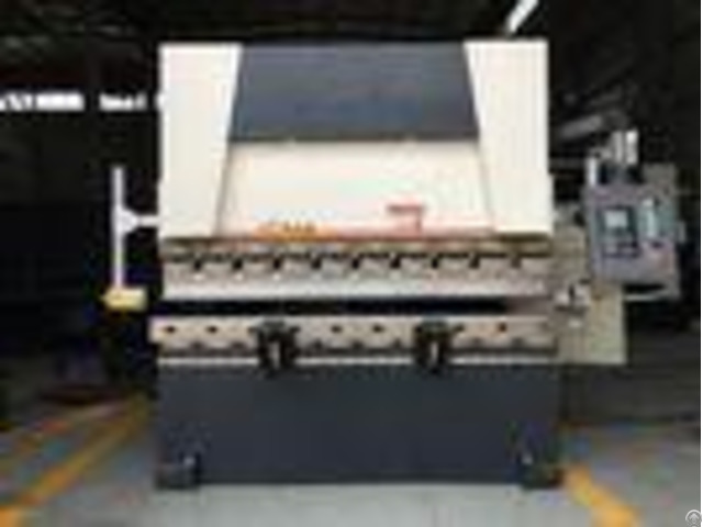 30t Hydraulic Press Brake Machine Customized Color With 1600mm Length Worktable