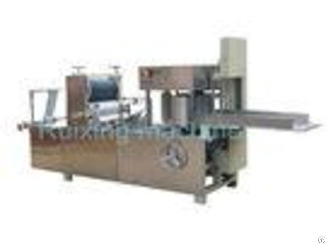 Non Woven Embossed Fabric Folding Machine Multi Function 150mm 600mm Size