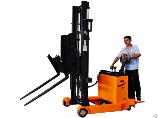 Electric Reach Stacker With Tilting Forks