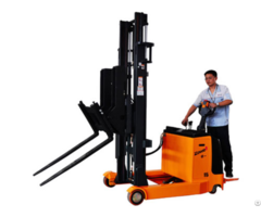 Electric Reach Stacker With Tilting Forks