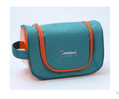 Essential Travel Cosmetic Bag With Hanger
