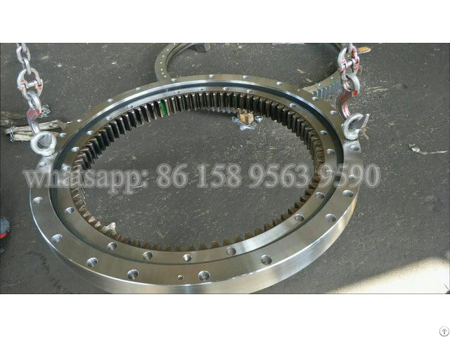 Pc200 7 Slewing Bearing