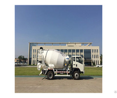 Hot Selling Cnhtc Chassis 5cbm Concrete Mixer Truck Manufacturer