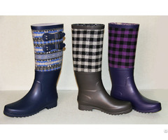 Ladies Rubber Boots 100 Percent Water Poof