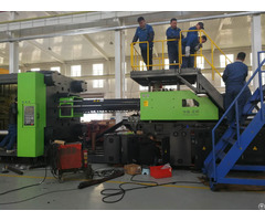 China Sunbun 2500t Automatic Big Car Part Injection Molding Machine
